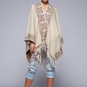 NWT Boho Oversize Fringe Poncho Wrap sweater